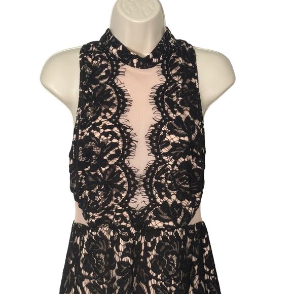 ASTR The Label Lace and Mesh Bodycon Dress in Black Size L - Picture 6 of 9